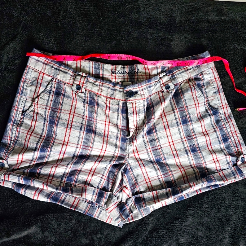 PLUS SIZE Red, White, Blue Plaid Shorts 💙